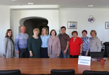 Псковский городской молодёжный центр и региональное отделение «Союза пенсионеров России» подписали соглашение о взаимном сотрудничестве